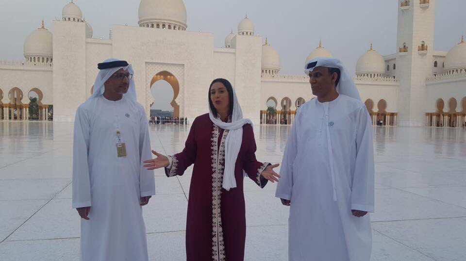 الإمارات تستضيف وزيرة إسرائيلية "بالحجاب" داخل مسجد الشيخ زايد - فيديو