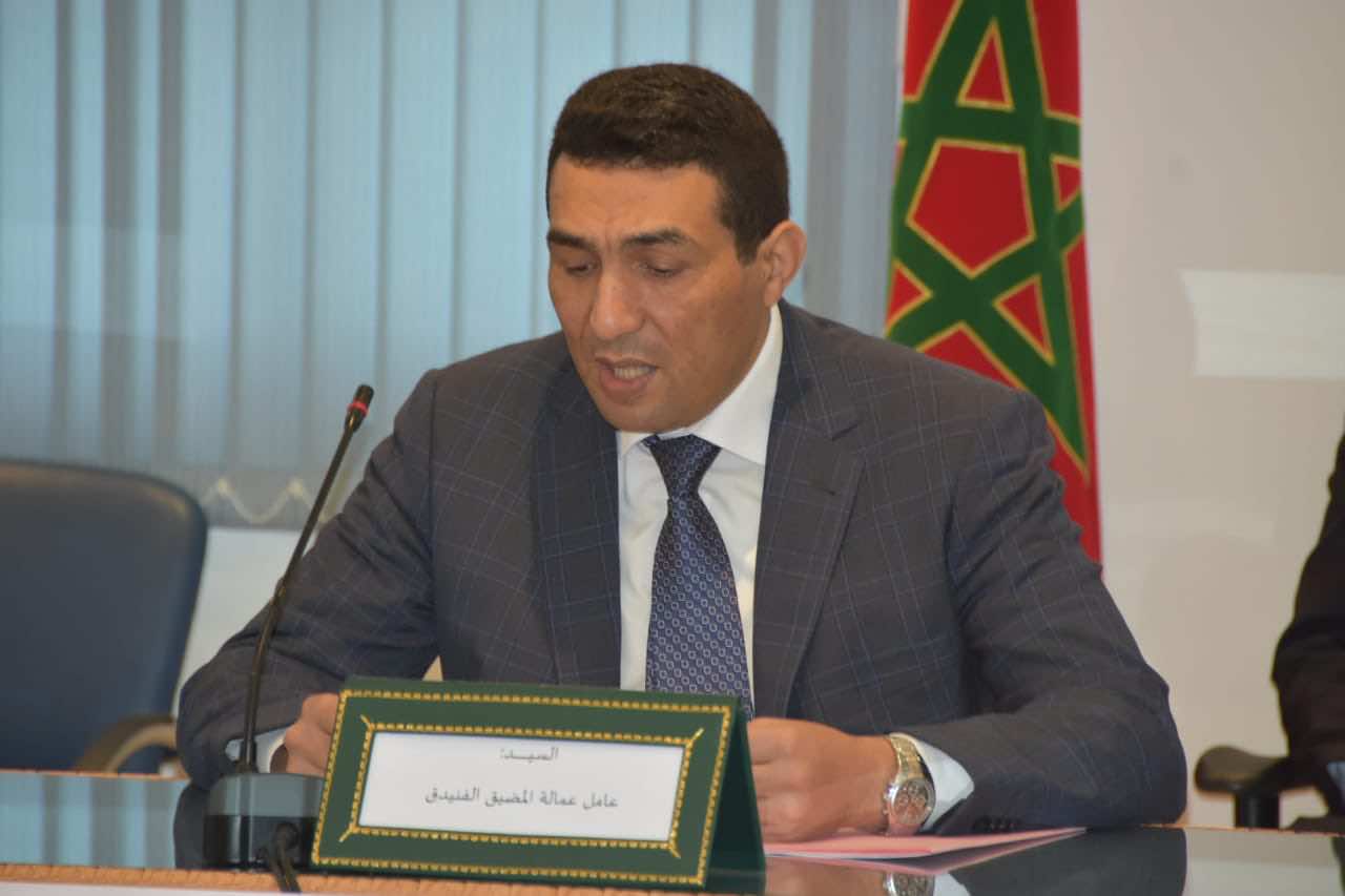عامل الفنيدق الجديد ينتقد تأخير إنجاز مشاريع مبادرة التنمية البشرية