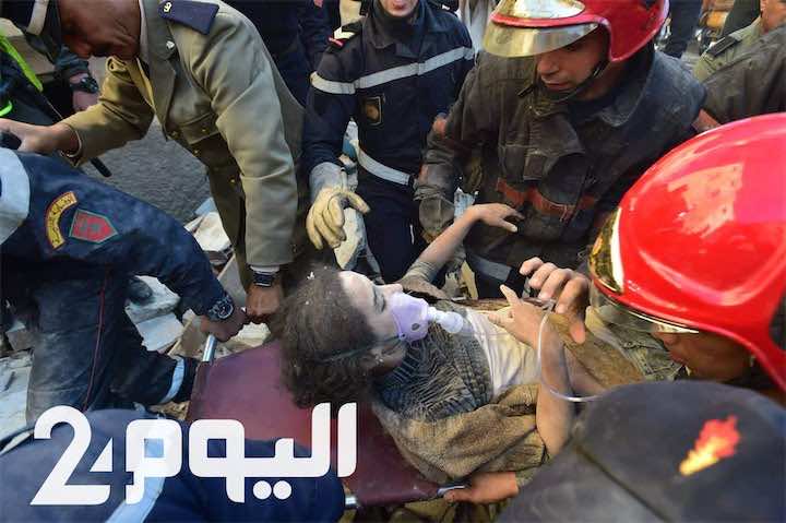 الكلاب البوليسية تبحث عن ابنة "مي عيشة" تحت الأنقاض..الأم ماتت والابنة لم تظهر!