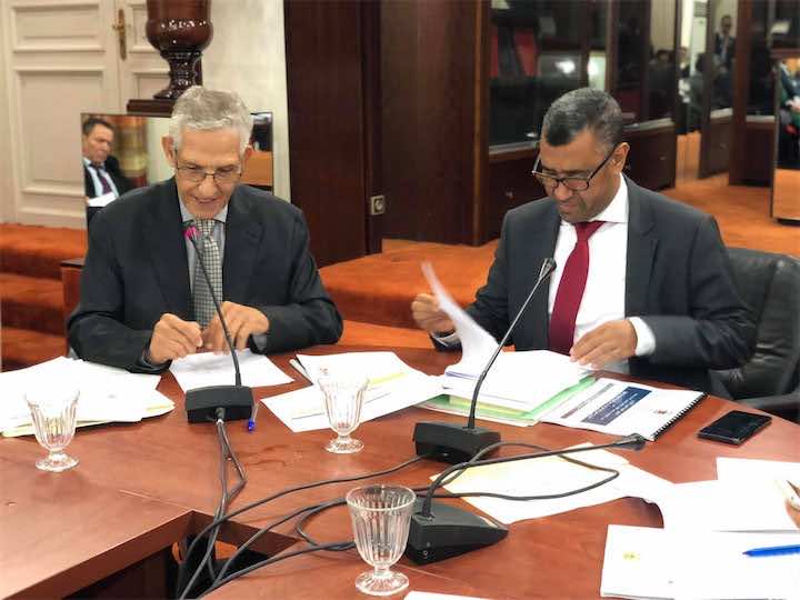 "الداودي" ينفي عزم الحكومة التراجع عن تسقيف أسعار المحروقات