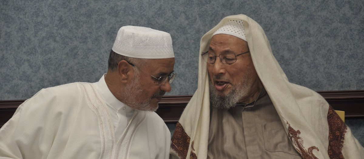 بعد خلافته.. القرضاوي عن الريسوني: إنه من العلماء الموفقين الذين أقاموا حياتهم لله