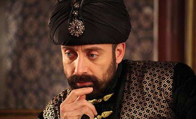 مبلغ خيالي للسلطان سليمان للتمثيل في الدار البيضاء.. مليار سنتيم!