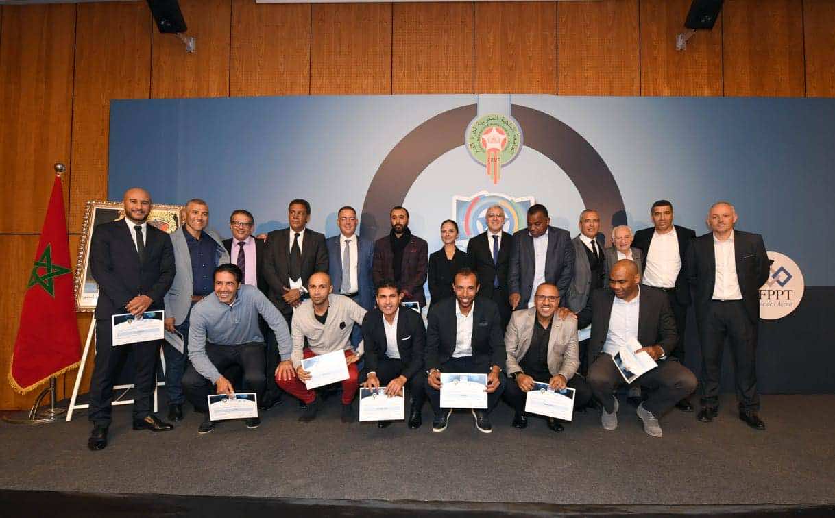 جامعة الكرة  تسدل الستار على تكوين التسيير الرياضي