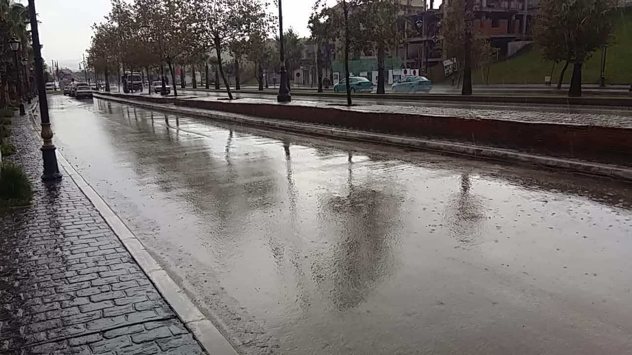 نشرة خاصة.. زخات مطرية قوية مساء اليوم بعدد من الأقاليم
