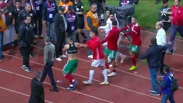 رئيس الاتحاد التونسي يعتذر للاعبي المنتخب المغربي بسبب أحداث مباراة "رادس"
