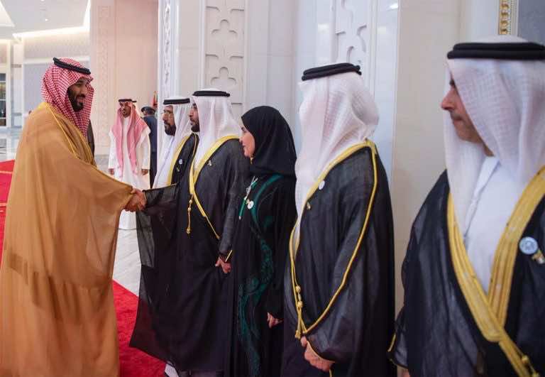 محمد بن سلمان يصل الإمارات في مستهل جولة تشمل دولًا عربية