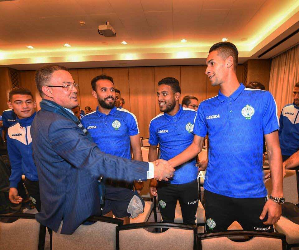 هل يعوض بانون الإسباني أليكسيس بالأهلي السعودي؟