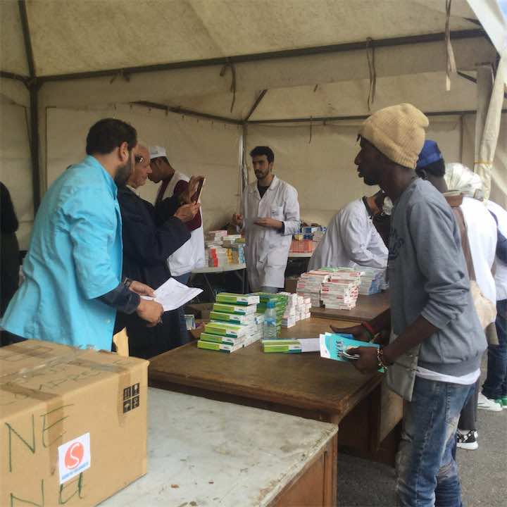 فحص وتوعية 1000 مهاجر بمخيم "ولاد زيان" في الدار البيضاء