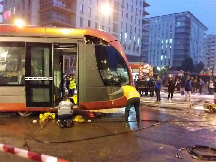 بعد حادثة السير الخطيرة.. بلاغ هام لمستعملي ترامواي البيضاء