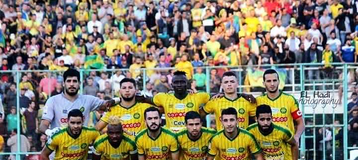 شبيبة القبائل..فريق جزائري برمج تجمعه الإعدادي بالمغرب وتابع لاعبوه مباراة الرجاء أمام الفتح