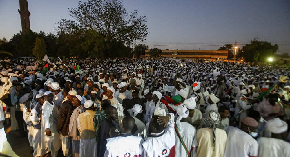 بعد احتجاجات دامية في السودان.. دعوة لمسيرة "الشهداء" و"مواكب التنحي" ضد حكم البشير