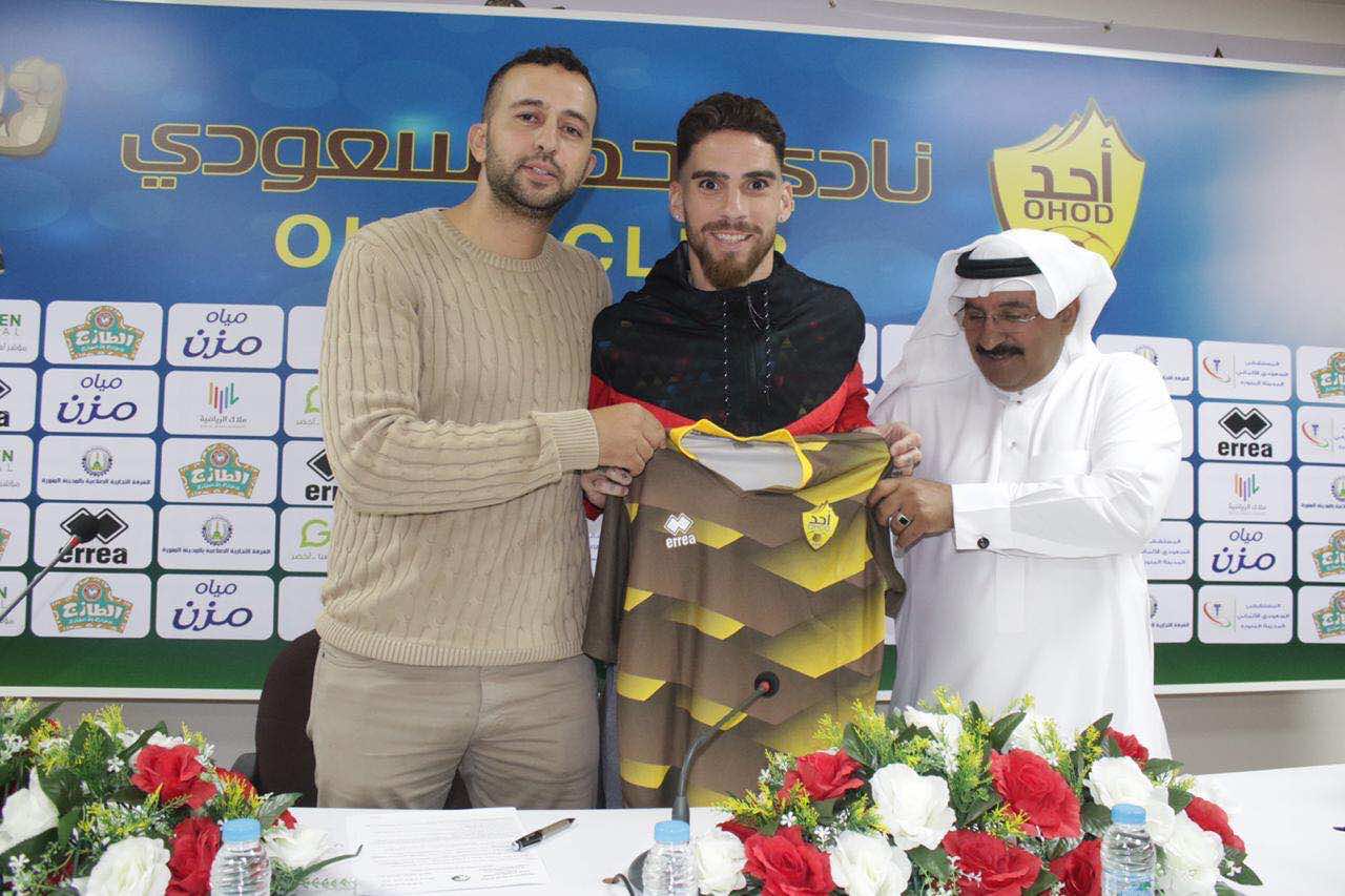 فريق أحد السعودي يواصل التنقيب عن النجوم المغاربيين..جزائري يسبق فوزير