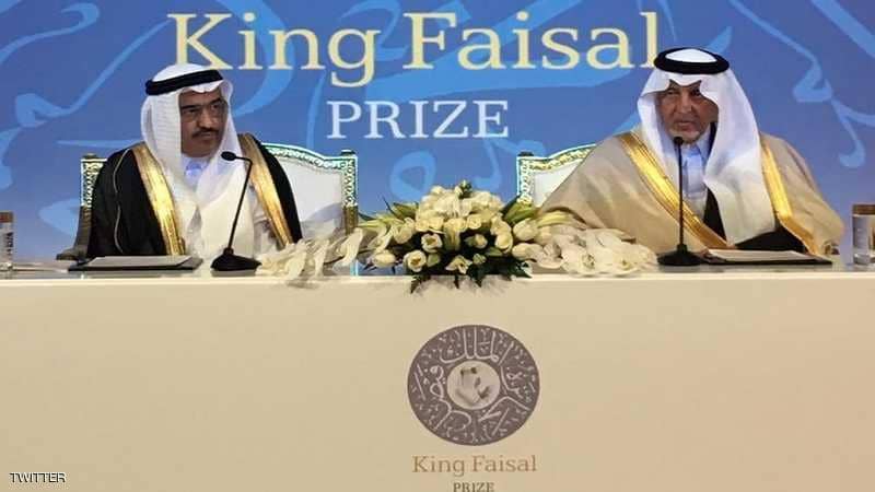 بسبب دفاعه عن العربية ومواجهة "العامية واللغات الأجنبية".. مغربي يتوج بجائزة الملك فيصل العالمية