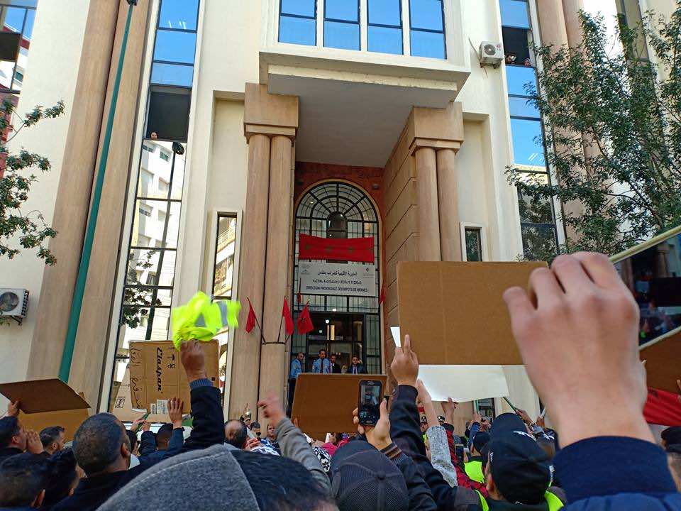 رغم تدخل العثماني....غضب التجار متواصل ودعوات لشل الحركة التجارية بإضراب ضد نظام "الفوترة"