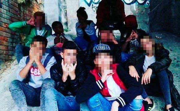 قاصرون مغاربة يُهاجمون دورية للأمن ويحاولون سرقة مُسنة