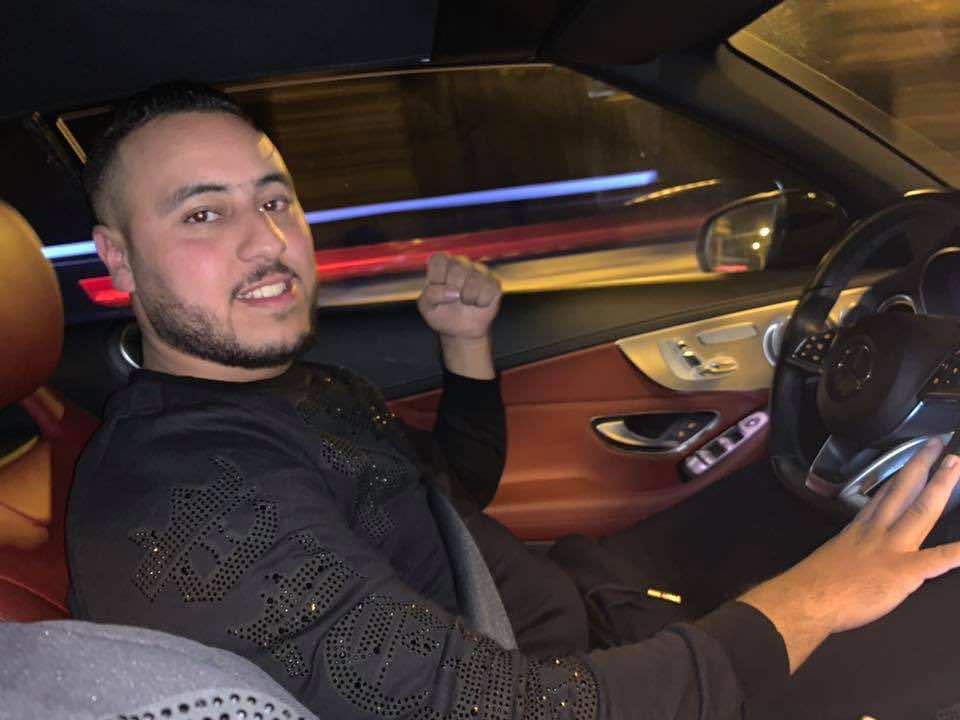 بعد ظهوره في فيديوهات يوزع الملايين.. السلطات تُغلق "معاهد" الأستاذ "المعجزة"