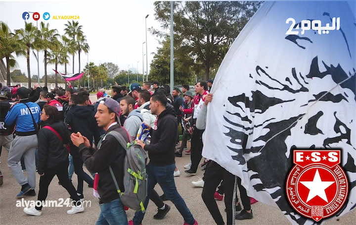 أجواء استثنائية بملعب الأمير مولاي عبد الله..جماهير النجم الساحلي تحتفل -فيديو-