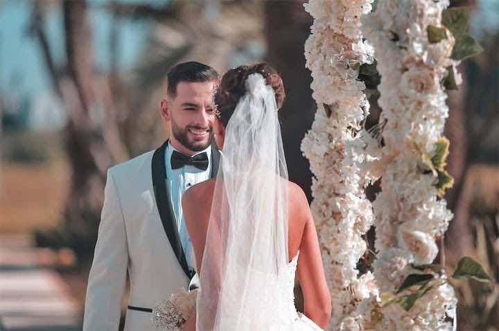 أمينوكس عريس.. وهذه التفاصيل !