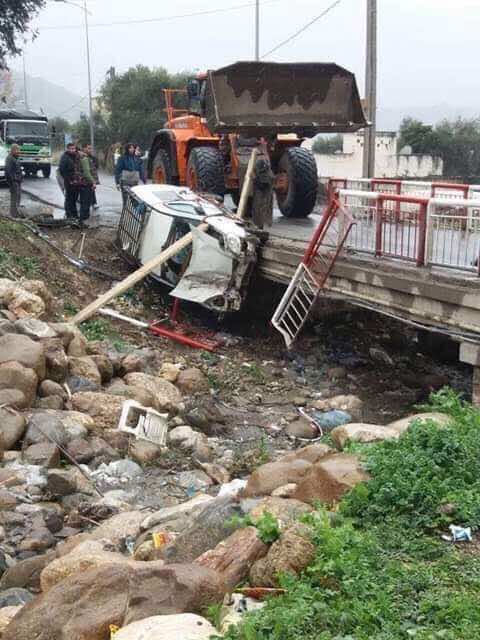 حادثة سير خطيرة في مدخل سوق أسبوعي.. نقل شخصين في حالة خطيرة نحو مستشفى تاونات