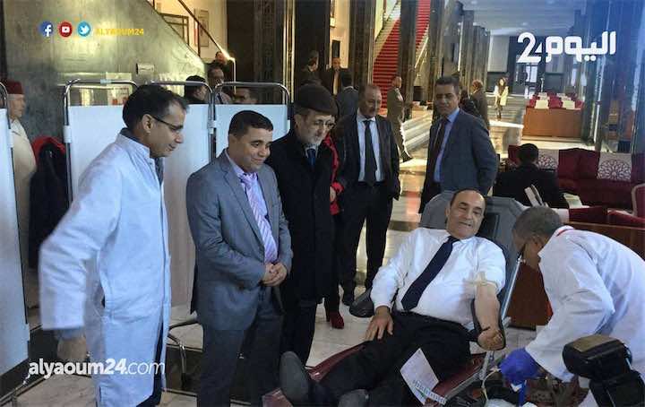 البرلمانيون يشرعون في التبرع بدمائهم للمغاربة.. ولمدة 3 أيام- فيديو وصور