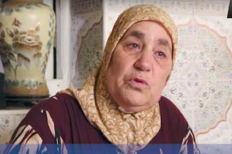 والدة الزفزافي تطير إلى فرنسا لاستئصال ورم سرطاني