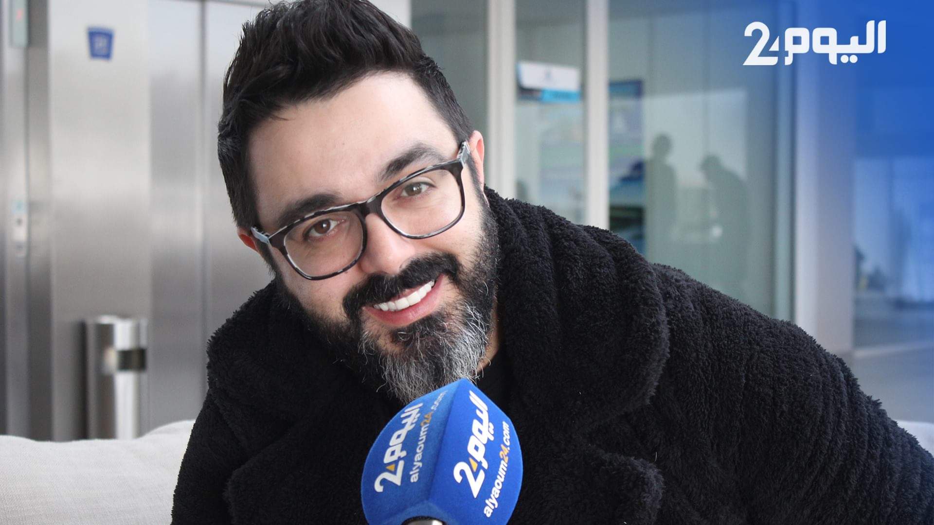 أحمد شوقي ورجل أعمال يساعدان 500 أسرة