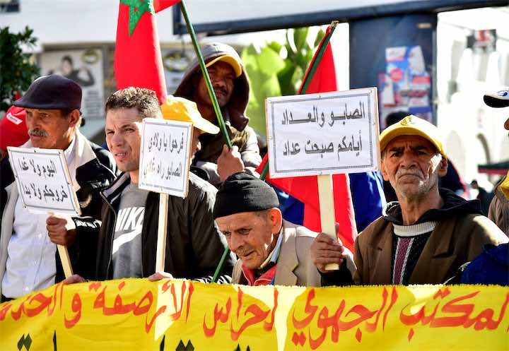 مسيرة "الغضب" في البيضاء تعرف شعار: "كلشي كحل..ديرو الحل"!! - صور