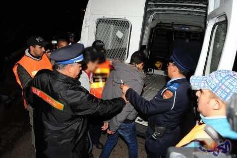 احتجاز شخص وتعريضه للعنف يقود أمن البيضاء إلى توقيف ثلاثة أشخاص