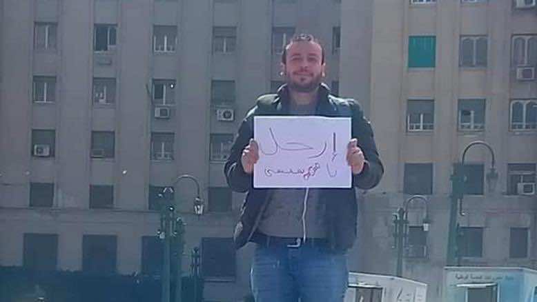مصر.. اعتقال 200 شاب تظاهروا ضد السيسي بعد فاجعة قطار رمسيس