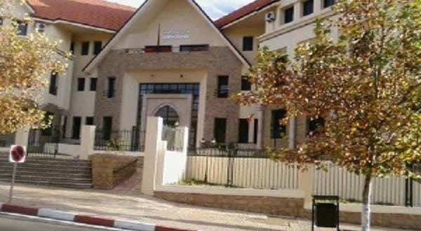 التحقيق مع رئيس جماعة  و3 آخرين.. طالبوا ببقع أرضية لبناء مشروع سكني