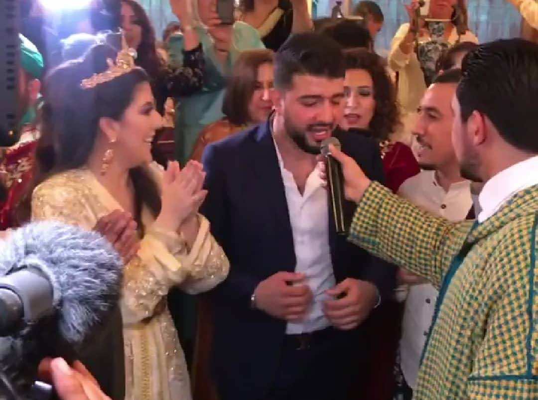 حمزة الفيلالي يجمع شمل أسرته ويقيم زفاف الرجوع إلى طليقته