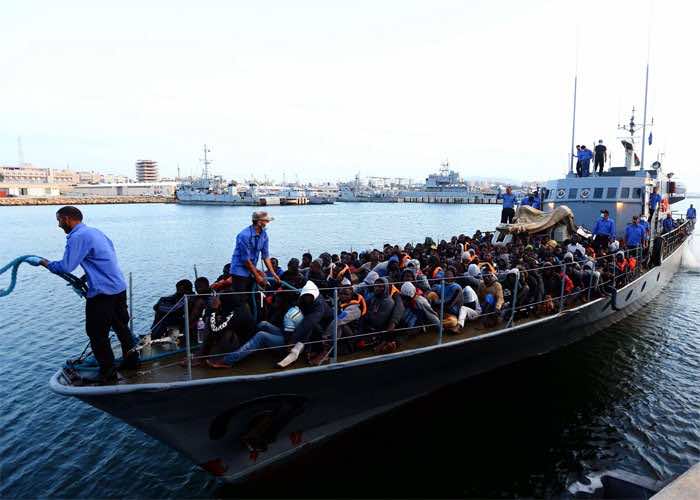 إسبانيا تفكك شبكة للهجرة غير الشرعية من المغرب.. تحتجز المهاجرين إلى حين إكمال مبلغ الرحلة