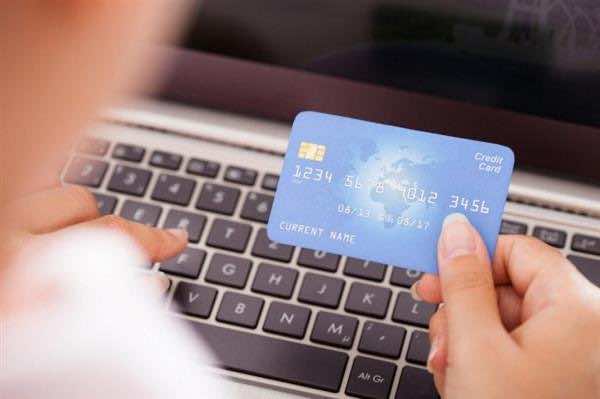 المغاربة لا يثقون في الأداء عبر الأنترنت.. وهذه قائمة الهواتف الأكثر مبيعا في المغرب