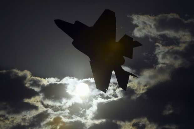 بعد صفقتها مع المغرب لشراء مقاتلات F-16.." لوكهيد مارتن" الأمريكية مُتهمة ببيع مقاتلات لبلجيكا غير صالحة للقتال