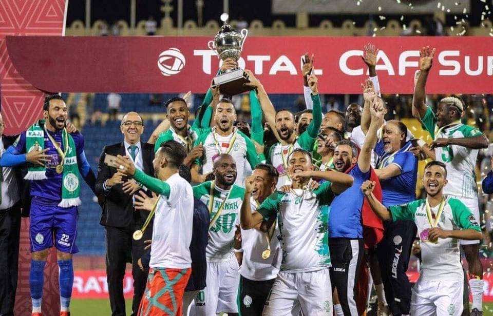 الملك محمد السادس يهنئ الرجاء العالمي بفوزه بكأس السوبر الإفريقي