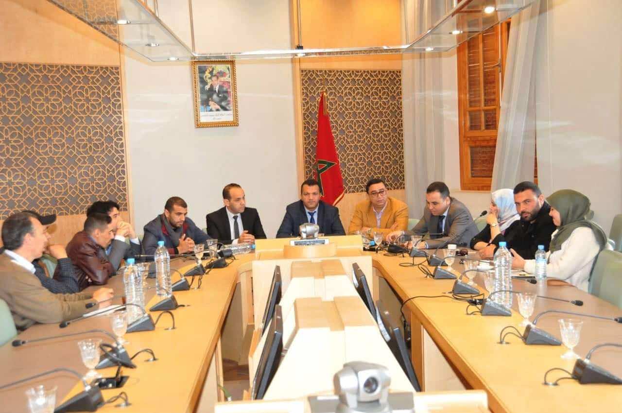"المبادرة الشبابية البرلمانية" في ملف المتعاقدين تعلن نتائجها.. أبرز توصياتها تعليق الإضراب وإلغاء المتابعات