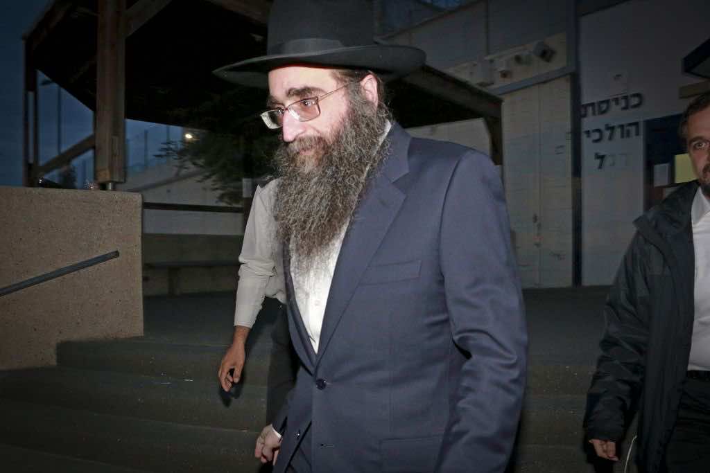أمضى سنة من السجن بسبب الرشوة وشكل موضوع تحقيق لـ " FBI" .. يوشياهو بنيطو الحاخام الجديد لليهود بالمغرب