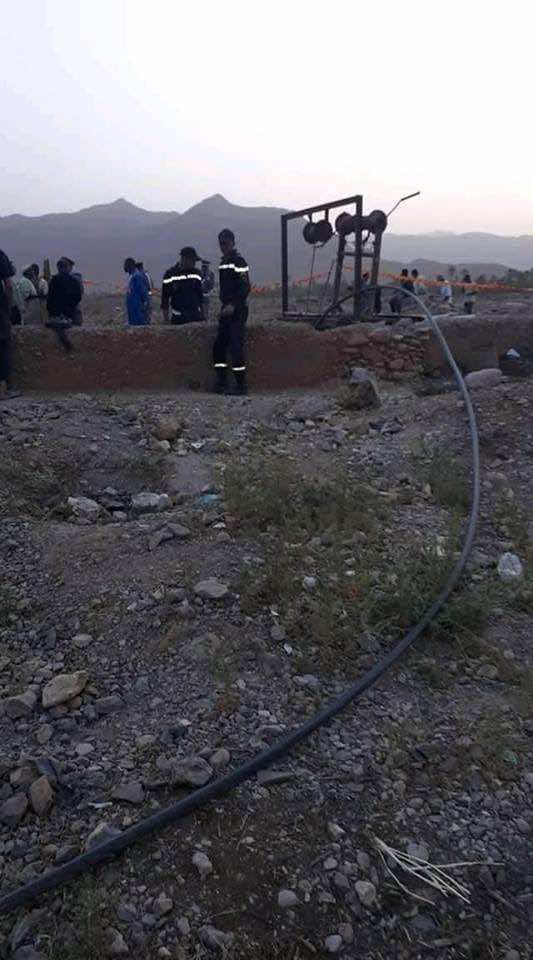 العثور على جثة فتاة عشرينية داخل بئر - صور