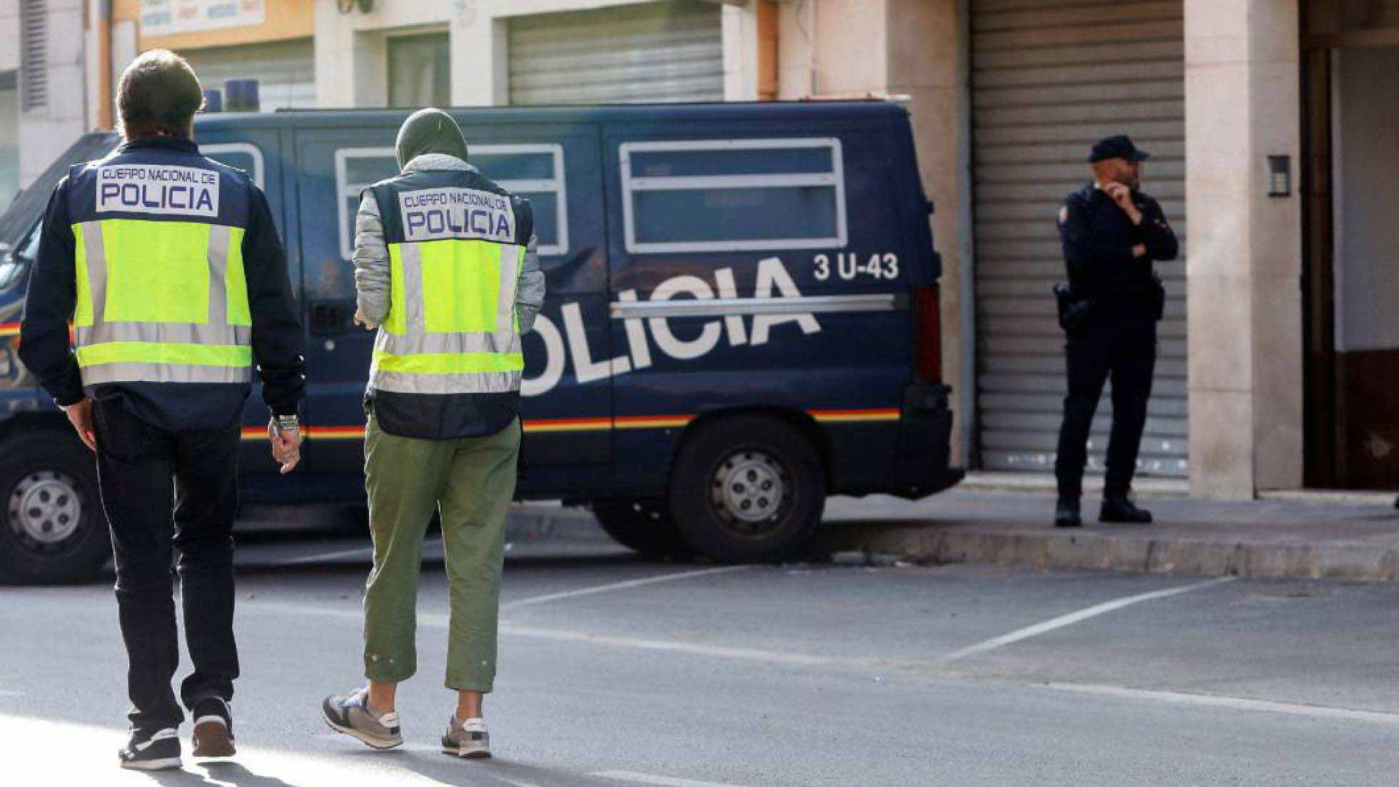 الأمن المغربي يحبط هجوما إرهابيا وشيكا كاد يهز مدينة إشبيلية الإسبانية