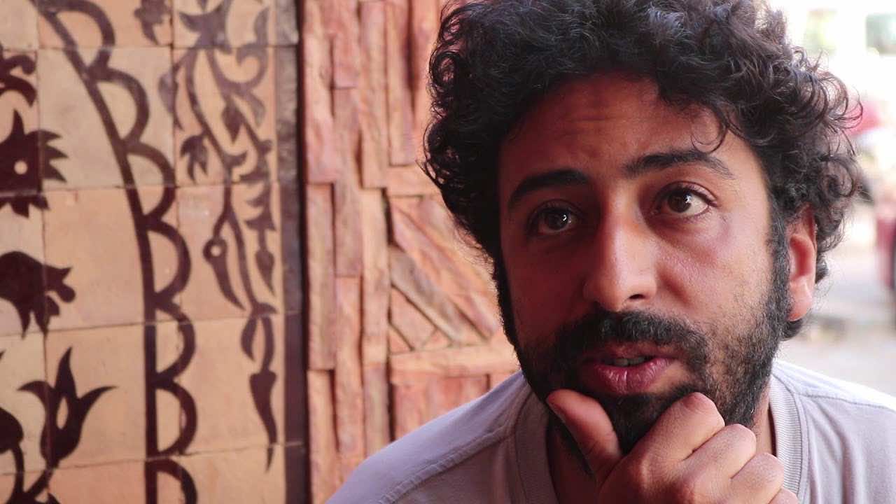 الصحافي عمر الراضي يكشف تفاصيل التحقيق معه بسبب "تغريدة" حول الريف