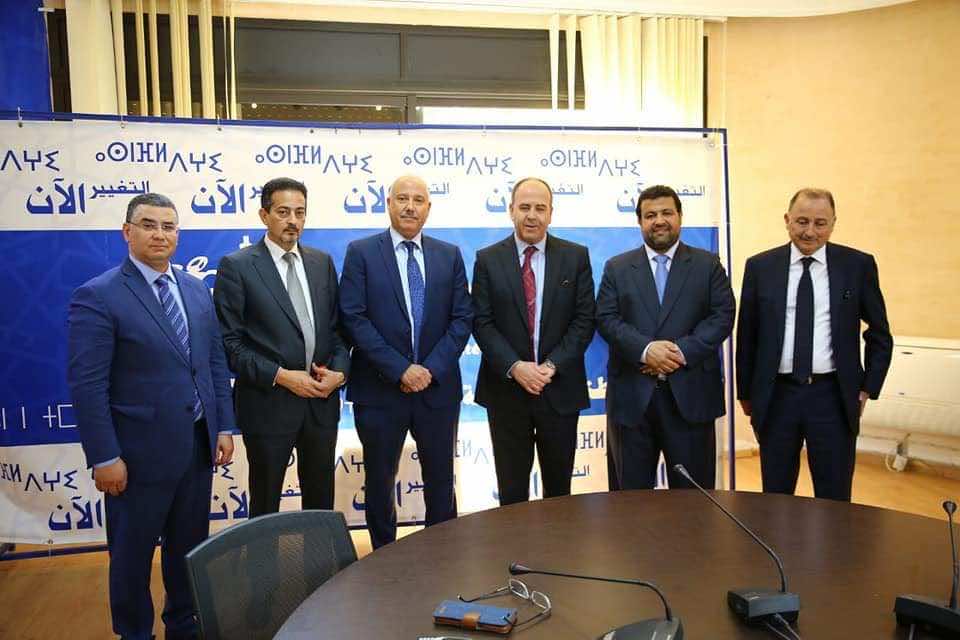 ردا على أخبار "نطحه"..بنشماس ينشر صورته مبتسما وسط مرشحي حزبه لهياكل البرلمان