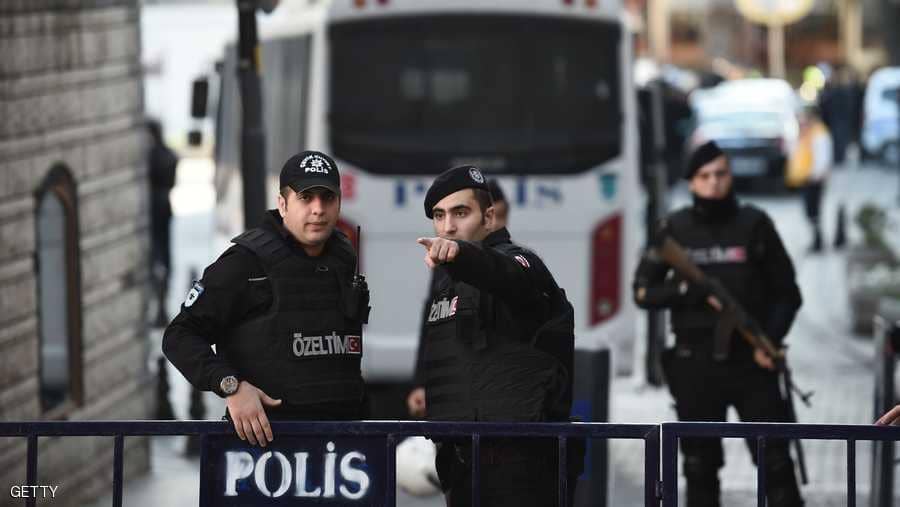 تركيا توقف إماراتيين..والسبب: التجسس على مواطنين عرب!