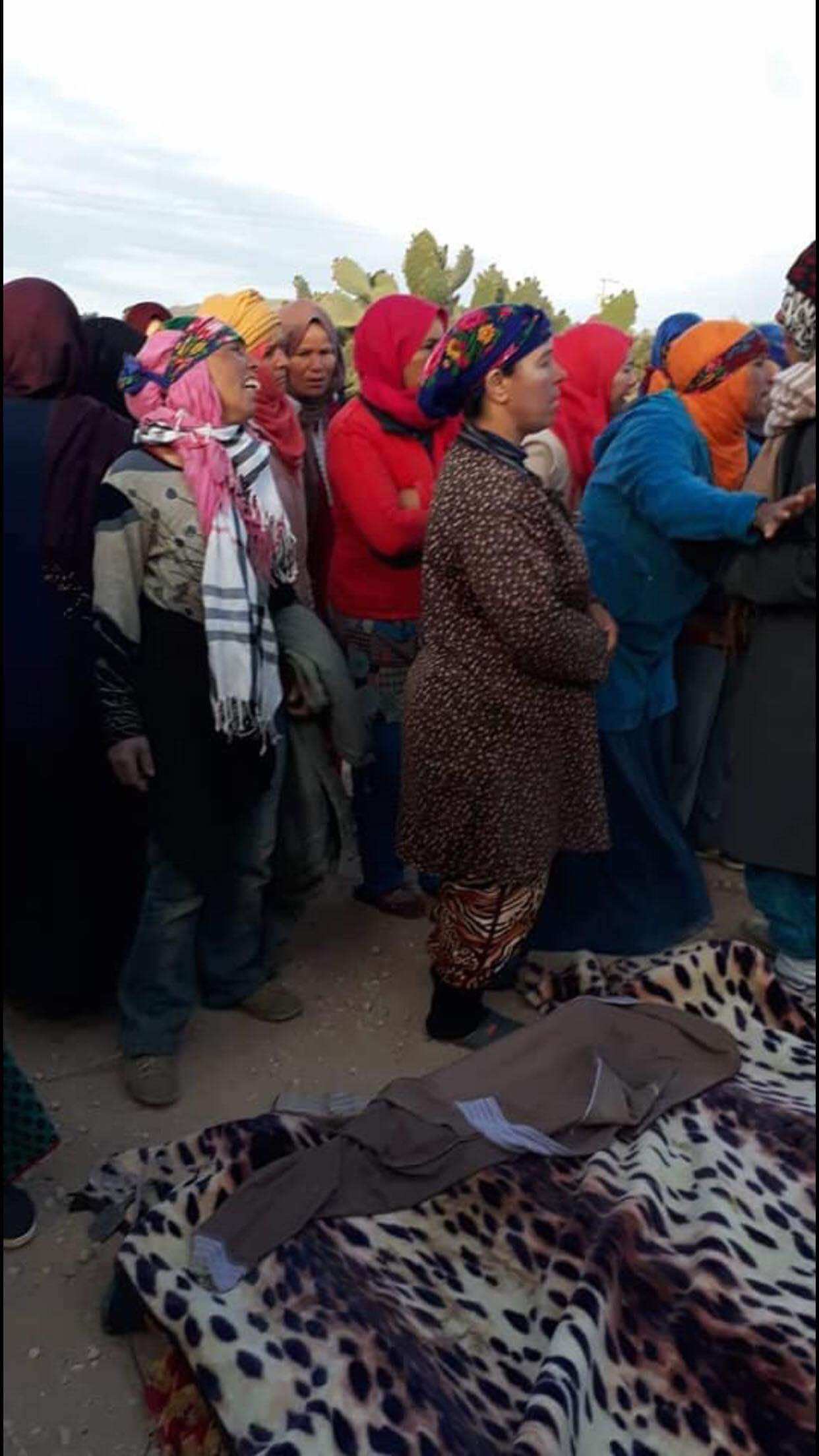 وفاة 12 من العاملات الزراعيات في مجزرة مرورية بمنطقة سيدي بوزيد-فيديوهات