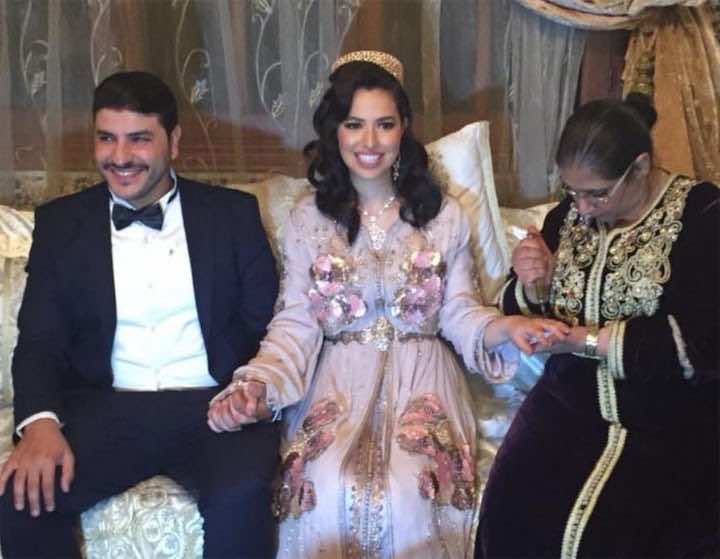 الفنانة الشابة مها البخاري تفاجئ الجمهور بدخولها القفص الذهبي-صور