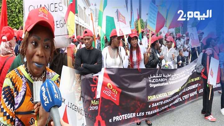 مهاجرون أفارقة يناشدون الملك: نريد البقاءو الاشتغال لإطعام أطفالنا..نعلم أنك أب عطوف-فيديو