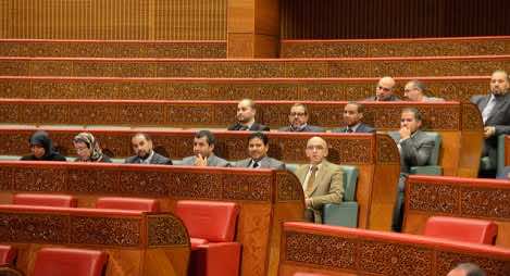 "البيجيدي" يُقدم مقترح قانون يُعزل البرلماني أو الوزير غير المصرح بممتلكاته