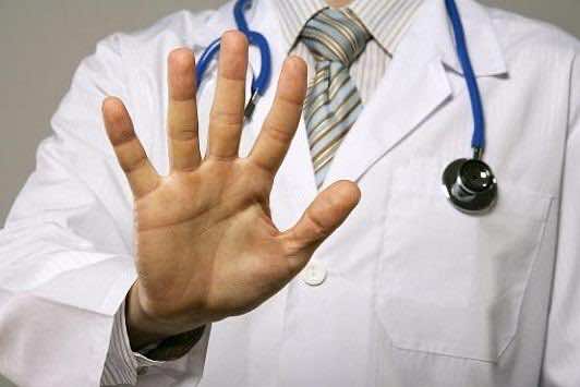 وزان .. إعتداء عنيف على طبيب بمقر عمله