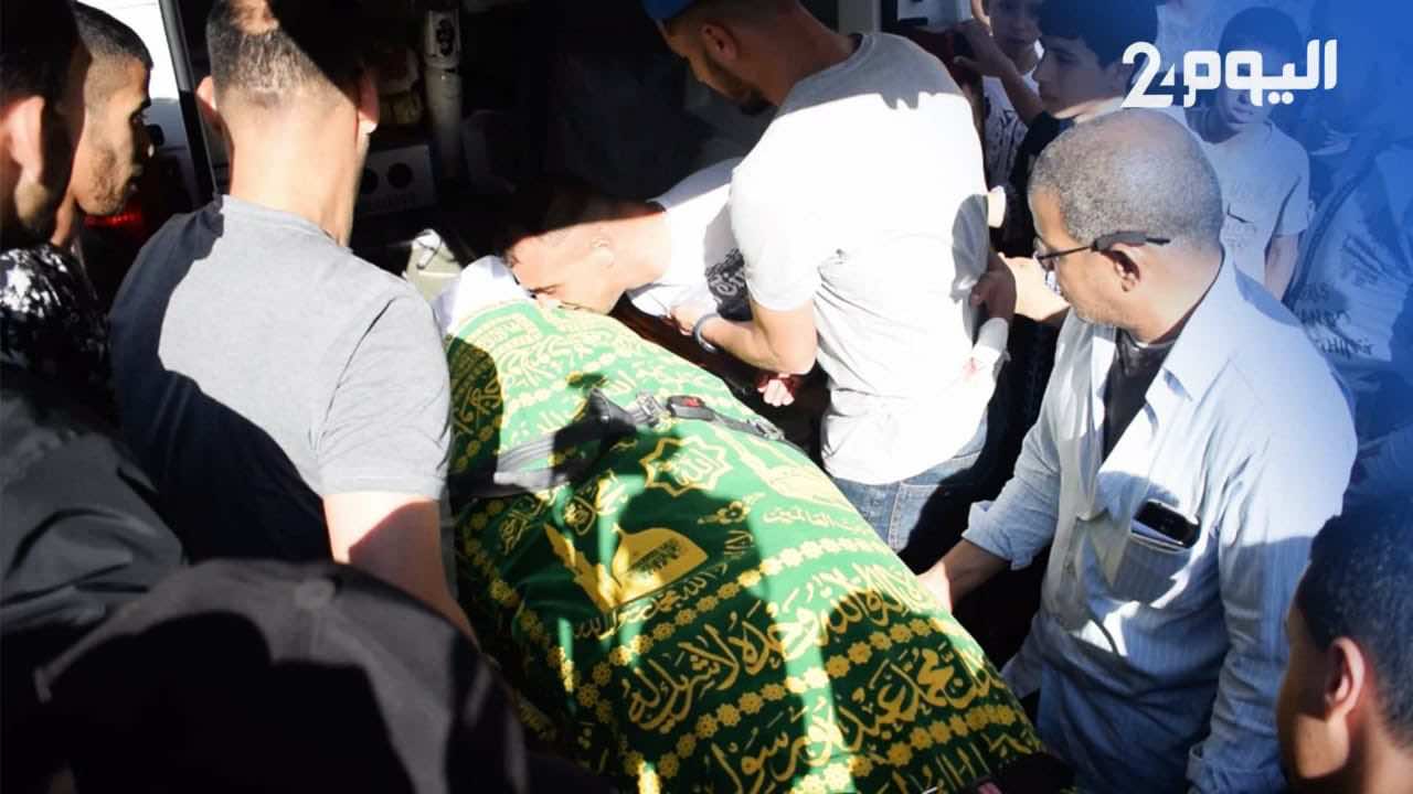 فاجعة الحافلتين.. طنجة تُشيع أحد السائقين في جنازة مهيبة ودعوات للحد من حرب الطرق -فيديو
