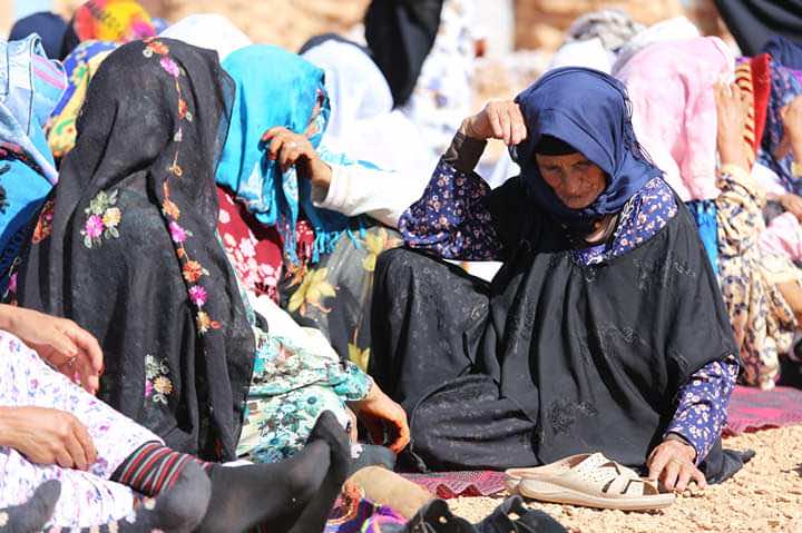 معتصمو أطول احتجاج في المغرب يؤدون صلاة العيد فوق جبل ألبان-صور