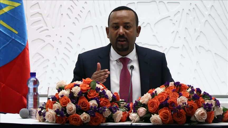 في غياب مبادرات عربية.. رئيس وزراء إثيوبيا يصل إلى الخرطوم للوساطة بين العسكر والمعارضة
